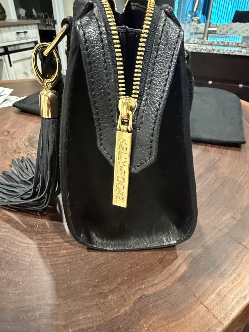 Kelly Tooke- Black & White Haircalf Satchel w/tassel & shoulder strap. - Picture 5 of 8